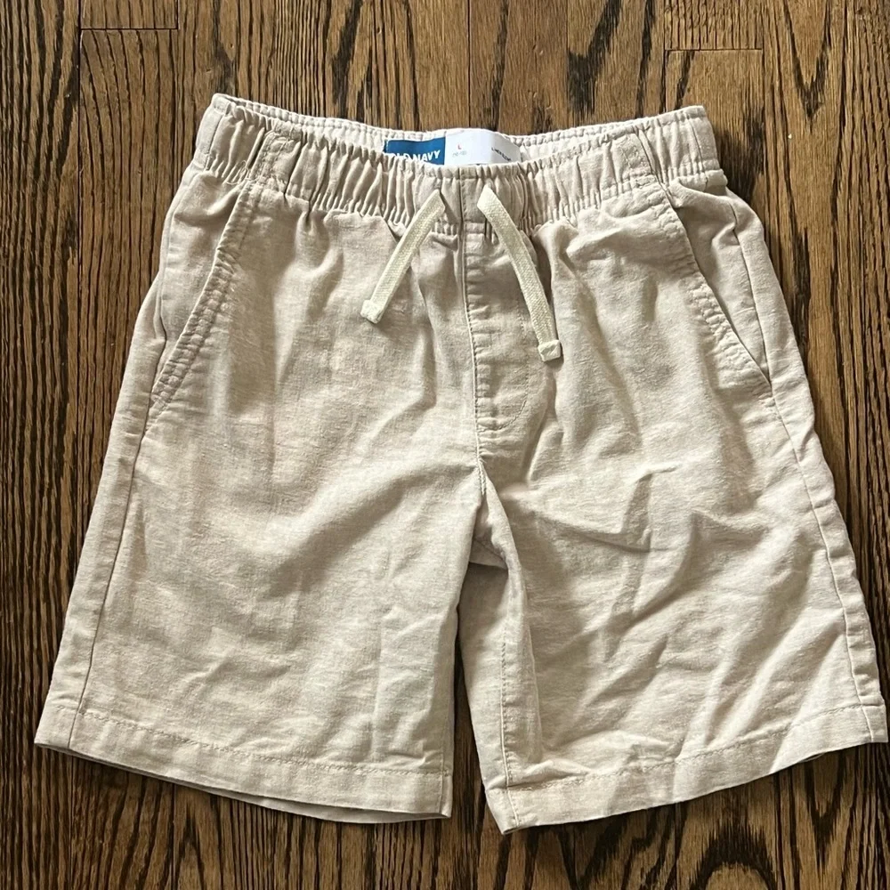 Boy’s Old Navy Linen Blend Khaki Shorts